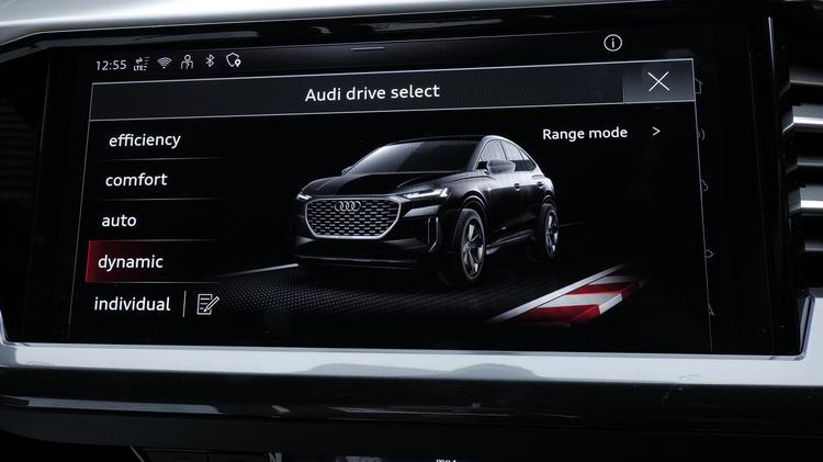 AUDI Q4 E-TRON SPORTBACK 250kW Quattro Performance 82kWh Sport 5dr Auto